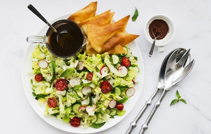 طرز تهیه سالاد جذاب لبنانی سالاد فتوش