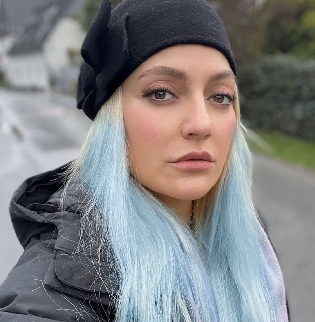 مهناز افشار بعد از اظهارات عاشقانه شوهر سابقش محجبه شد!/عكس