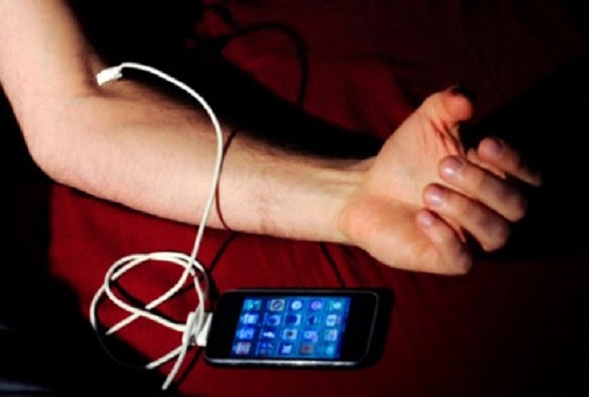 افتادن در دام مجاز؛ فابینگ