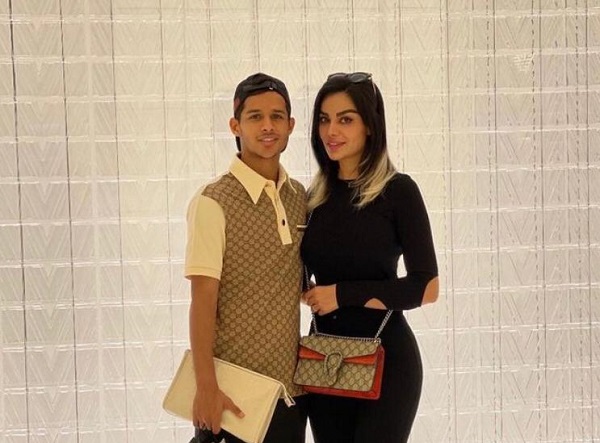  مهدی قائدی و همسرش