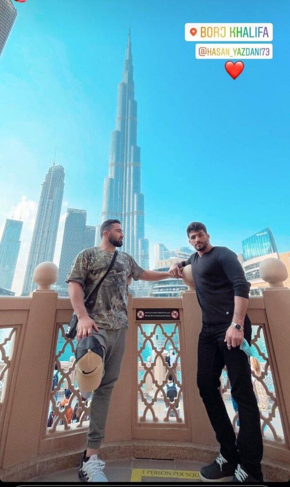 عکس یادگاری حسن یزدانی با برج خلیفه دبی + عکس عکس یادگاری حسن یزدانی با برج خلیفه دبی + عکس