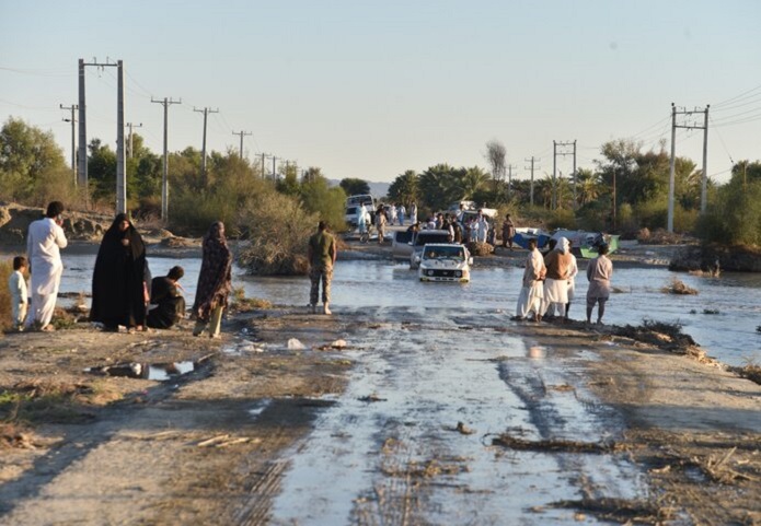 کمک رسانی به مناطق سیلزده چابهار و کنارک کمک رسانی به مناطق سیلزده چابهار و کنارک