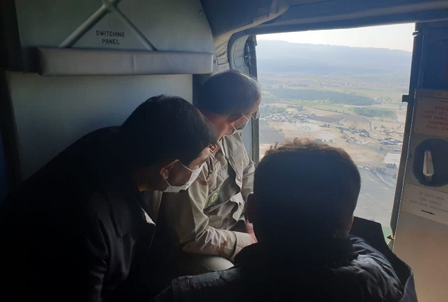 مردم، گرفتار در سیل و مسئولان در ذوق بالگرد سواری!/ پاسخ هلال احمر به انتقادات درباره امدادرسانی به مناطق سیل زده جنوب بالگرد سواری مسئولان