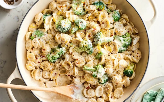 پاستا کلم بروکلی