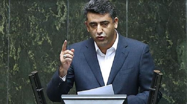 ۱۱ کشته و مجروح در انفجار تانکر حامل مازوت در سنندج ۱۱ کشته و مجروح در انفجار تانکر حامل مازوت در سنندج