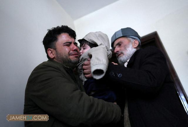 نوزاد گمشده در هرج و مرجهای کابل پیدا شد/ تصاویر نوزاد گمشده در هرج و مرجهای کابل پیدا شد/ تصاویر