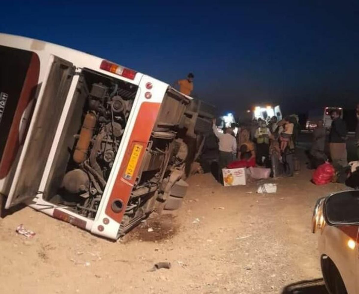 واژگونی اتوبوس