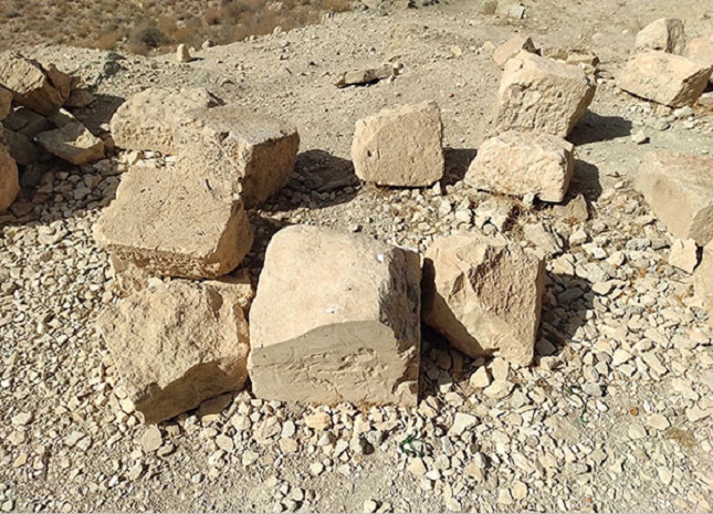 زخمِ مرمت های غیراصولی بر تَن آرامگاه جاماسبِ خَفر زخمِ مرمت های غیراصولی بر تَن آرامگاه جاماسبِ خَفر