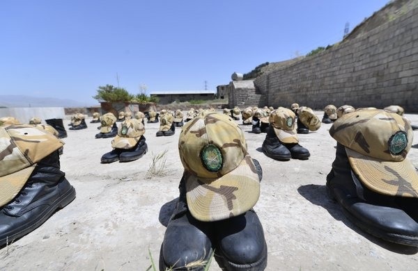 فداکاری سربازان وظیفه فداکاری سربازان وظیفه