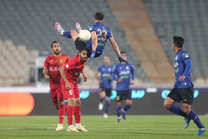 آبیها همچنان صدرشین لیگ استقلال