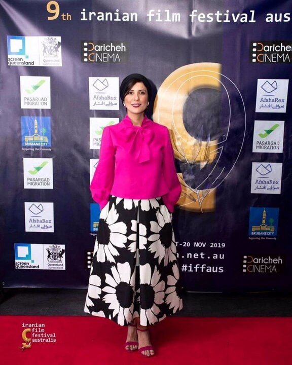 سارا بهرامی با تیپ عجیب و غریب در استرالیا!/ عکس