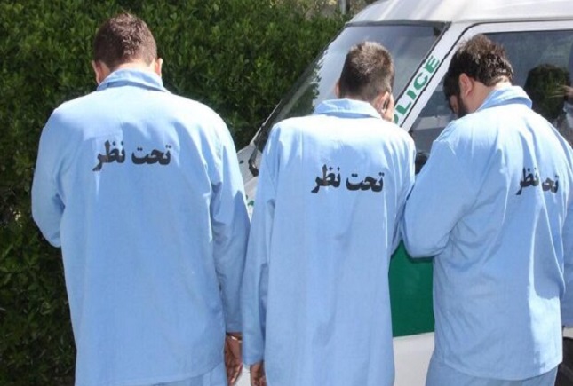 مامور قلابیها ۲.۵ کیلو طلا و ۱۵۰ هزار دلار را سرقت کردند مامور قلابی