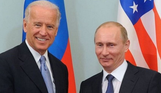 رهبران آمریکا و روسیه گفتگو میکنند رهبران آمریکا و روسیه گفتگو میکنند