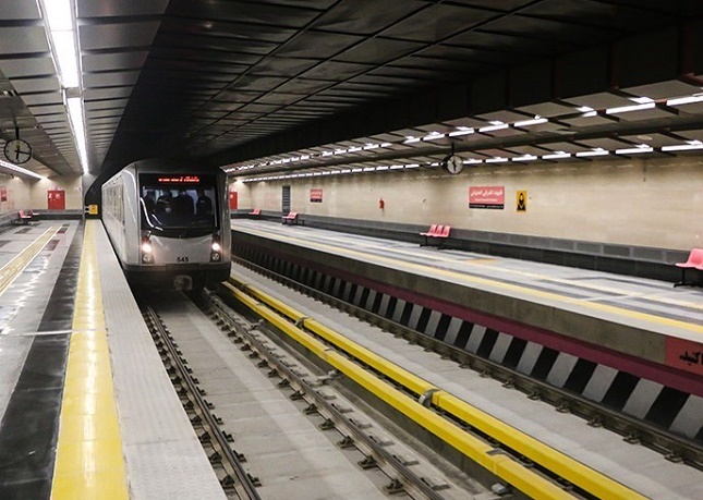 مترو در محدوده ایستگاه کرج تا هشتگرد مترو در محدوده ایستگاه کرج تا هشتگرد