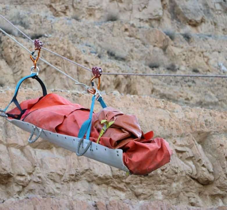 کشف جسد دختر گم شده در دارآباد/ او برای تماشای غروب از خانه بیرون رفته بود کشف جسد در کوه