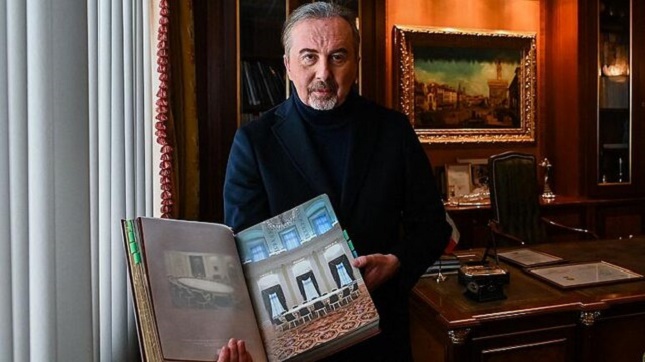 سازنده ایتالیایی میز معروف پوتین