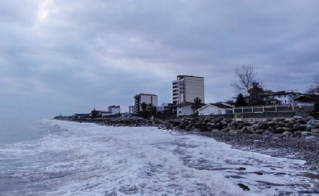 ساحل خواری؛ پدیدهای که گریبان گیلان را رها نمیکند! ساحل خواری؛ پدیدهای که گریبان گیلان را رها نمیکند!