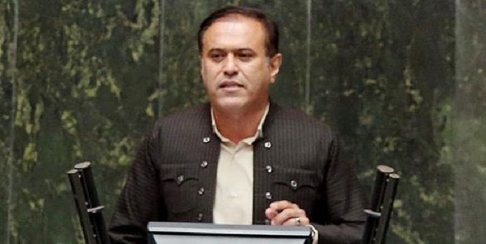 خداداد عزیزی انسان بیریشه و اسطوره پوشالی رحیمی