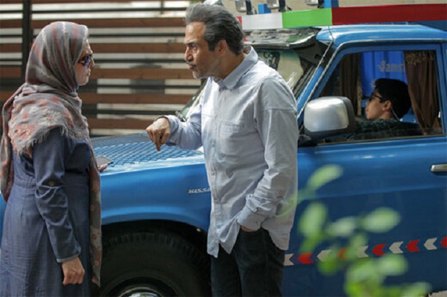 حمله روزنامه جوان به نیسان آبی