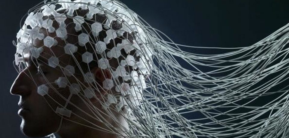 فعالیت مغز یک انسان در حال مرگ ضبط شد! فعالیت مغز یک انسان در حال مرگ ضبط شد!