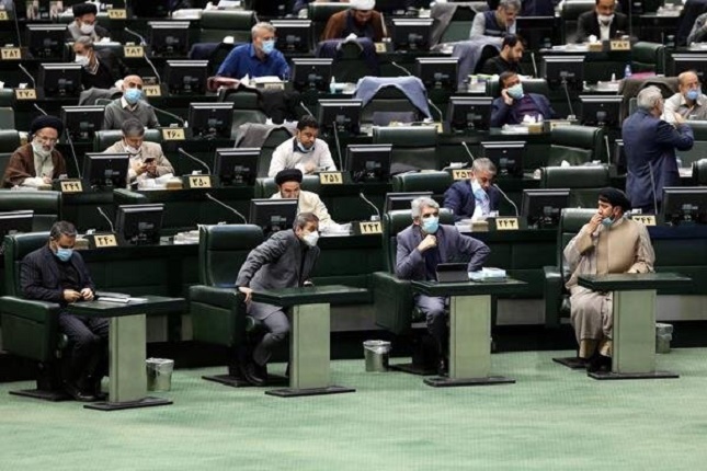 تخصیص ۱۰ درصد از بودجه دانشگاهها برای تکمیل خوابگاههای متاهلی تخصیص ۱۰ درصد از بودجه دانشگاهها برای تکمیل خوابگاههای متاهلی