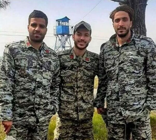 ستارههای استقلال با لباس سربازی در غربت!/ عکس ستارههای استقلال با لباس سربازی در غربت!/ عکس