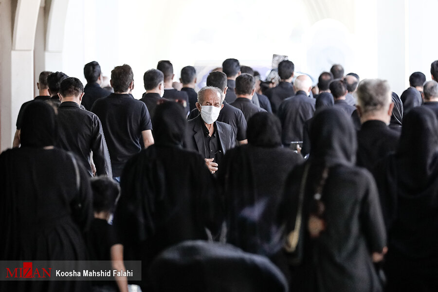 ۲۴ ساعته شدن بهشت زهرا در پنجشنبه و جمعه آخر سال ۲۴ ساعته شدن بهشت زهرا در پنجشنبه و جمعه آخر سال