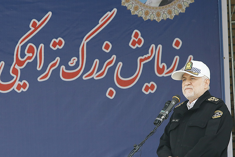 خواست رئیس جمهور است تا خودروی بیکیفیت را پلاک نکنیم سردار هادیانفر