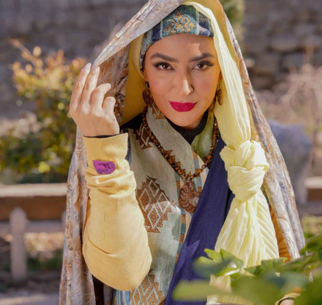 سفره هفت سین زیبای فریبا طالبی در دل طبیعت + عکس