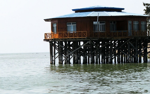 میانکاله بیدفاع میانکاله بیدفاع