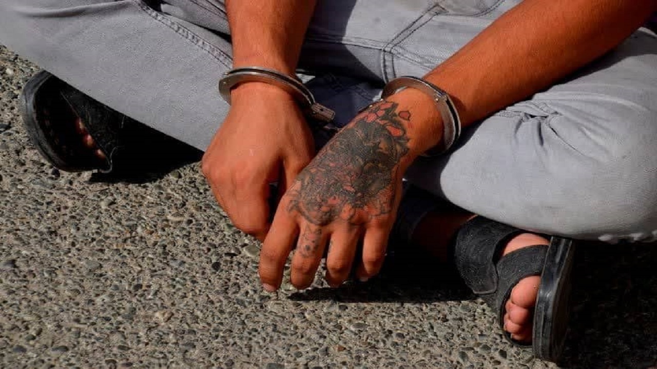 عربده کشی اراذل اسمی در تهرانپارس عربده کشی