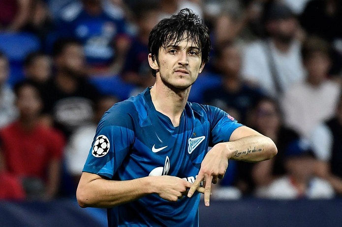 میلان به دنبال سردار میلان به دنبال سردار