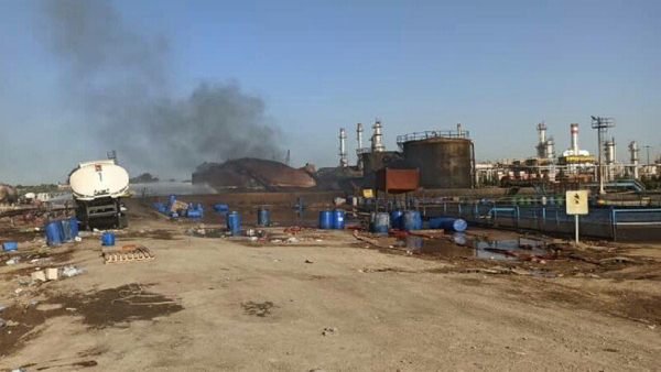 اتمام عملیات نیروهای آتش نشانی در پالایشگاه تهران پالایشگاه تهران