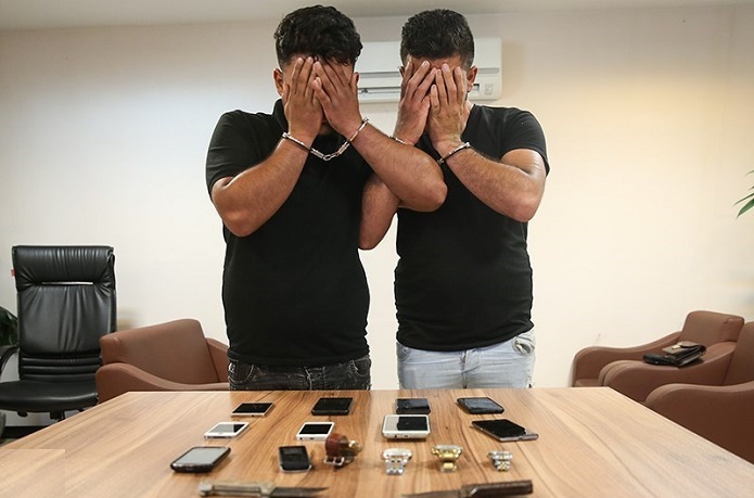 سارق گوشی موبایل سارق گوشی موبایل