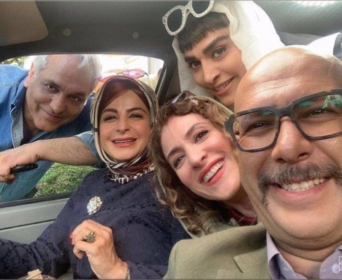 ژست بازیگران «دراکولا» در پشت صحنه +عکس ژست بازیگران «دراکولا»