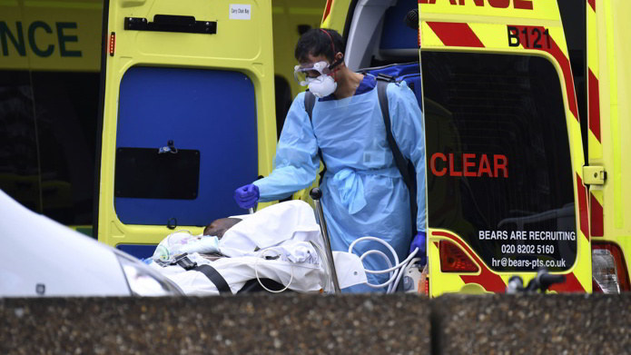 شناسایی گونه جدید کرونا در انگلیس؛ ویروسی که سه بار جهش یافته شناسایی گونه جدید کرونا