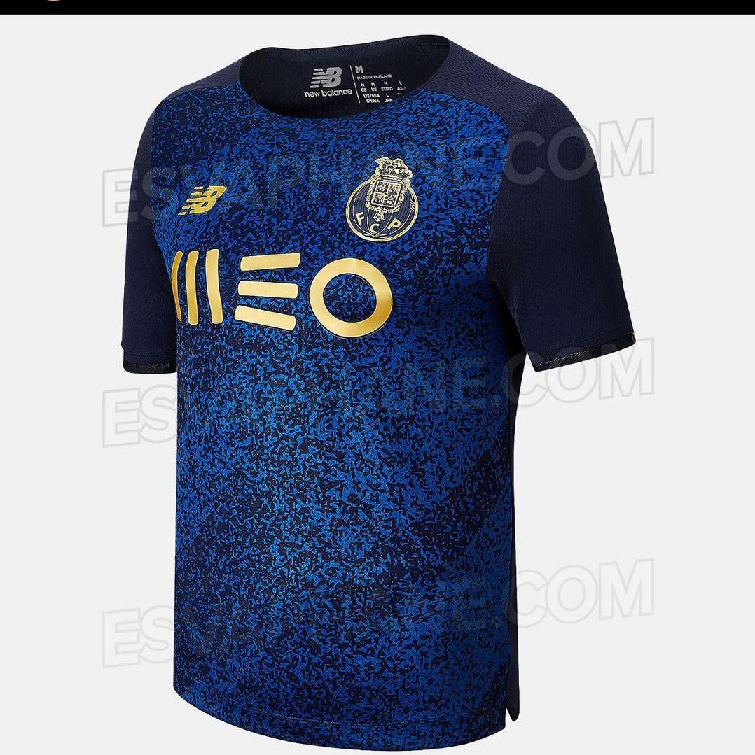 لباس طارمی در پورتو لباس طارمی در پورتو