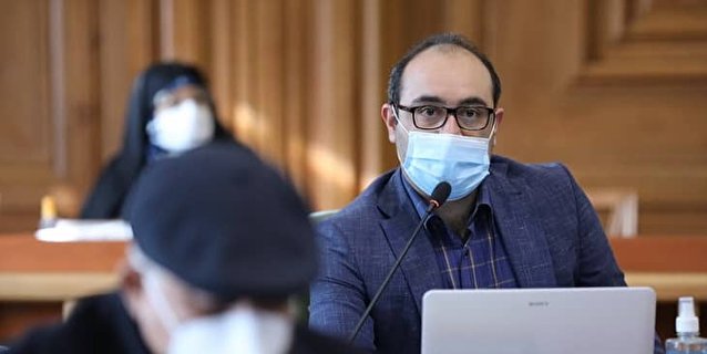 انتقاد عضو شورا به افزایش شدید کرایههای تاکسیهای اینترنتی انتقاد عضو شورا به افزایش شدید کرایههای تاکسیهای اینترنتی