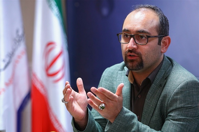 بیانصافیست که عملکرد روحانی را عملکرد اصلاحطلبان بدانیم/ خاتمی و احمدینژاد نشان دادند نهادهای انتخابی قدرت دارند حجت نظری