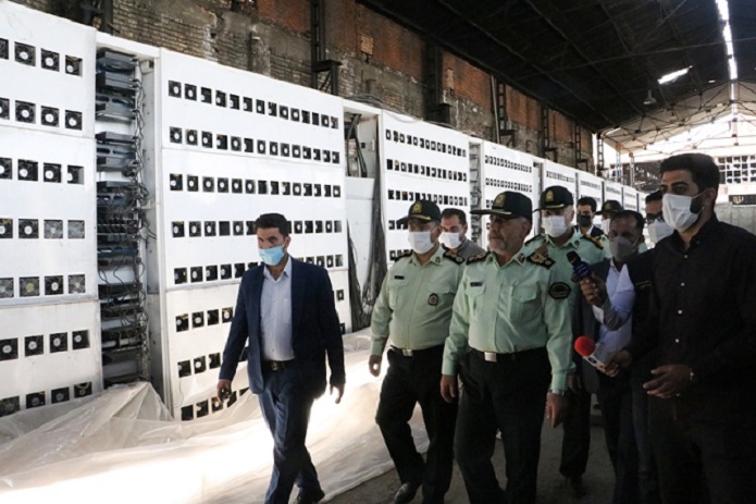 تصاویر بزرگترین مرکز استخراج رمز ارز ایران ماینر