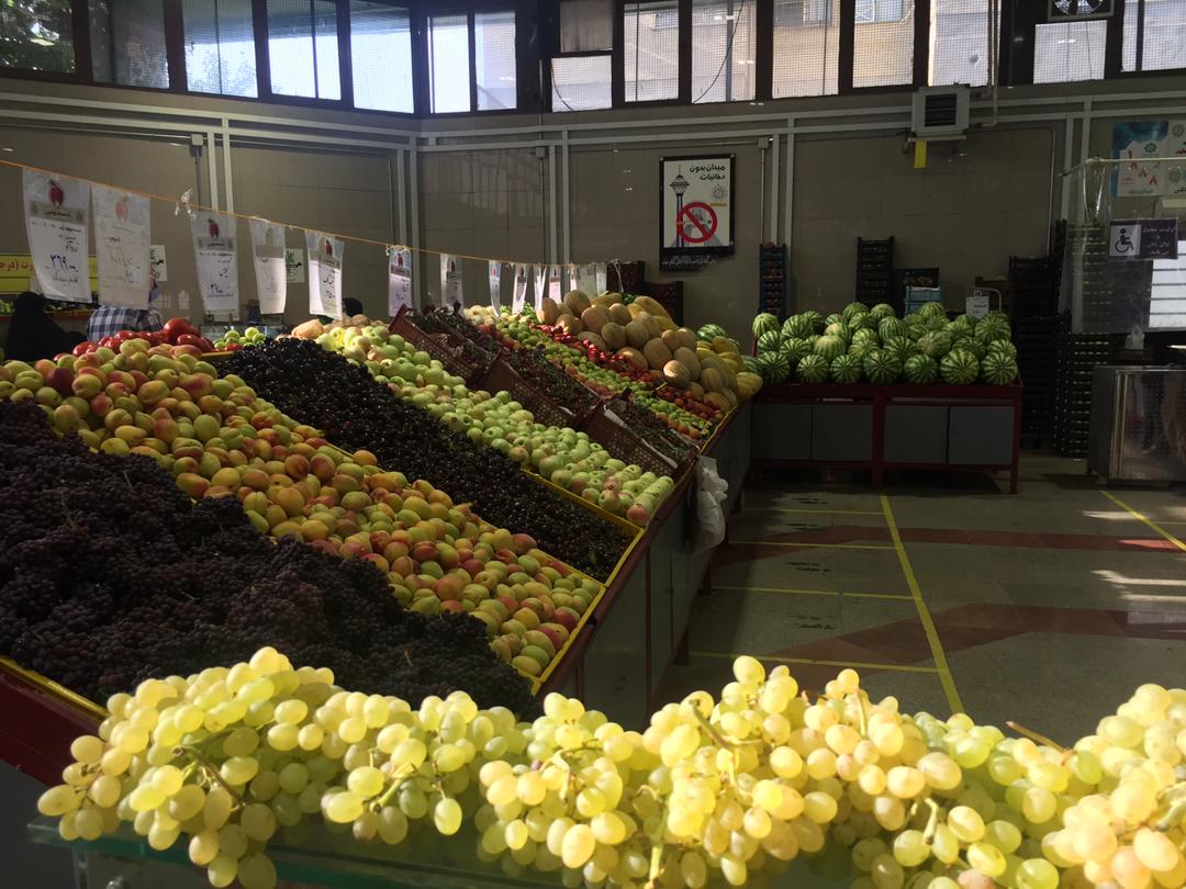 کاهش قیمت ۱۰ قلم میوه در میادین میوه و تره بار تهران + جدول کاهش قیمت ۱۰ قلم میوه در میادین میوه و تره بار تهران + جدول