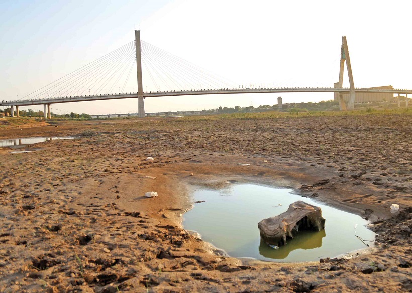 اعتراضات مردمی به بی آبی در خوزستان اعتراضات مردمی به بی آبی در خوزستان