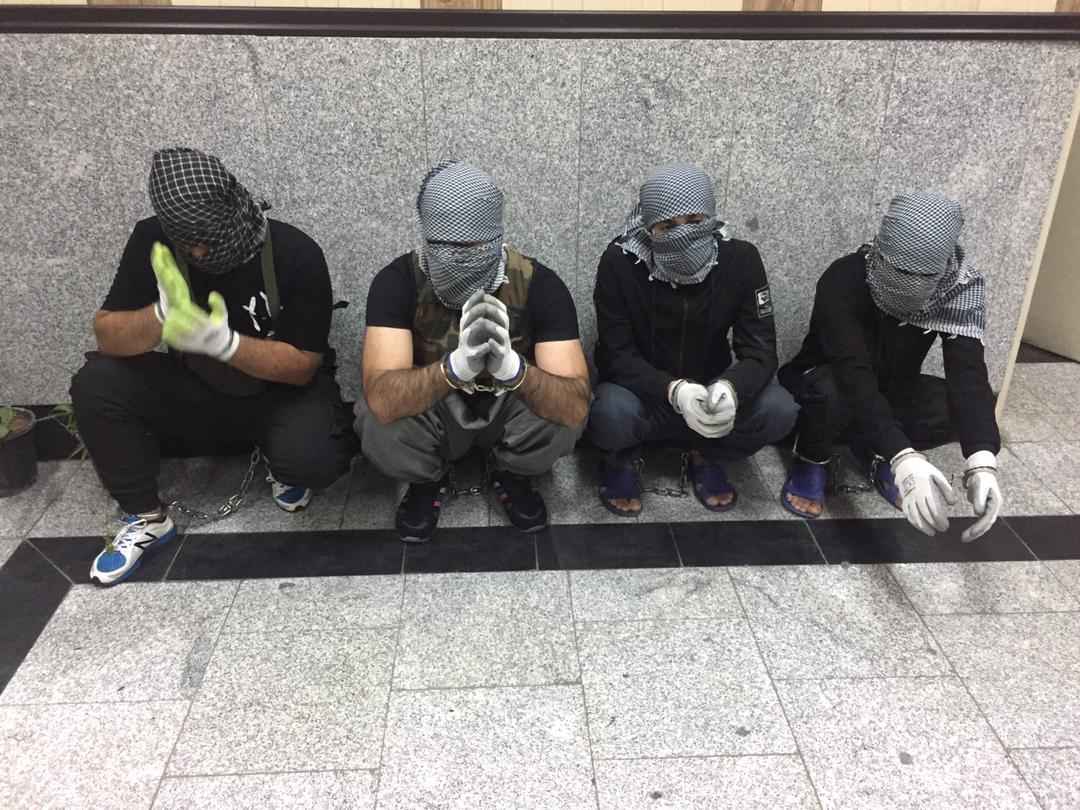 مخوفترین سارقان مسلح طلا فروشی چگونه سرقت می کردند؟/ نقشه کیارش برای سرقت ۵۰ کیلو طلا/// تولیدی سارقان مسلح طلا فروشی