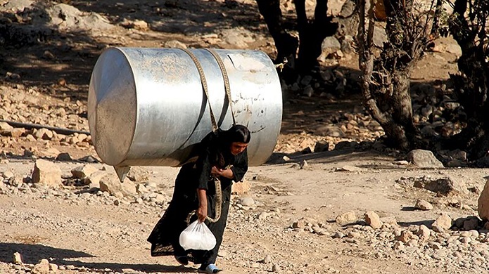 واکنش برخی چهرههای سیاسی به وقایع خوزستان بی آبی در خوزستان