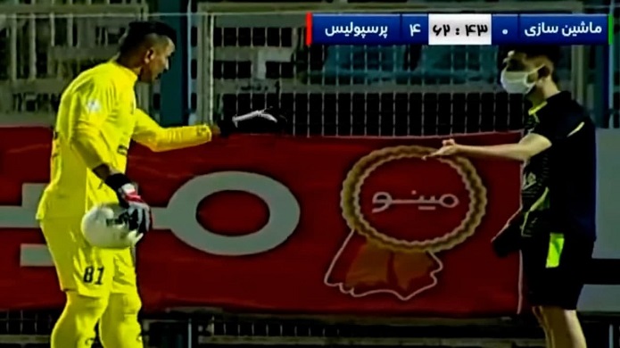 لک و بهانهای که دست مخالفانش داد لک