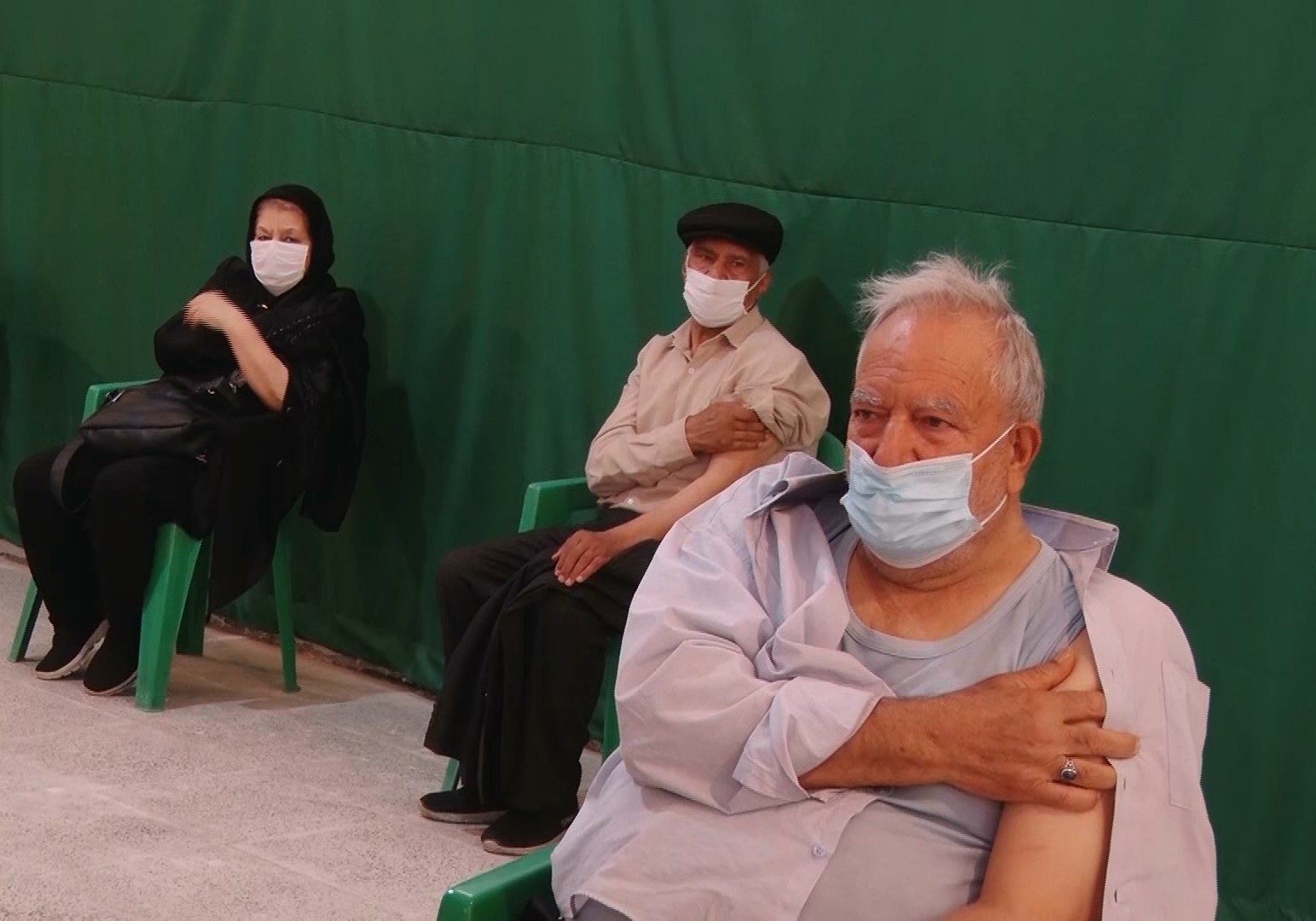 گروههای هدف واکسیناسیون سریعتر ثبتنام کنند واکسن سالمندان