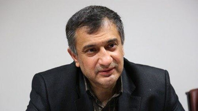 کمیته تحقیق مکاتبات جابجایی خبرنگاران با اتوبوس را بررسی میکند تجریشی