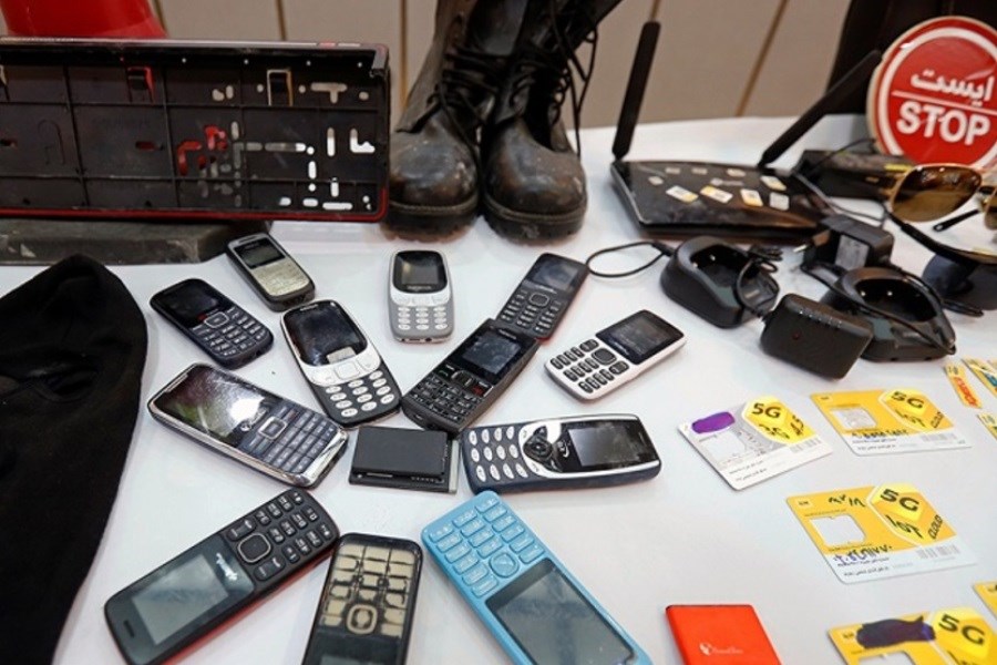 موبایل قاپ حرفهای تهران دستگیر شد موبایل قاپی