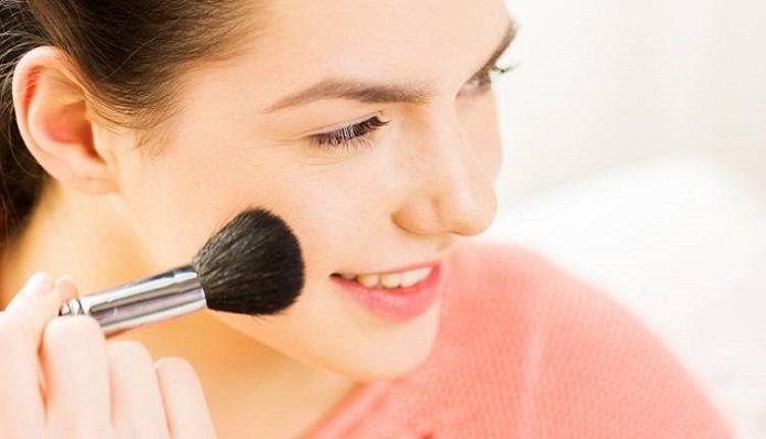 ساخت رژگونه با مواد طبیعی رژگونه