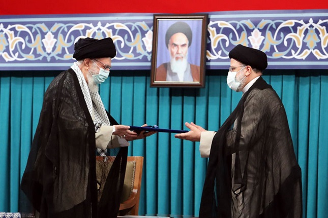 رئیسی: بدنبال رفع تحریمها هستیم رئیسی: بدنبال رفع تحریمها هستیم